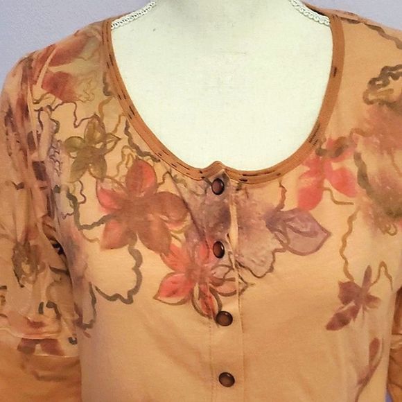 Gypsy Pink Peachy Botanical Floral Quarter Buttoned Fitted Sweater Top - Picture 2 of 10